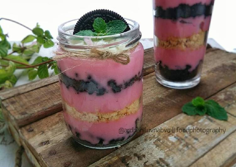 Oreo n Biscuit Cheese Cake in Jar