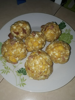 Una foto de Bolon de verde con queso y chorizo