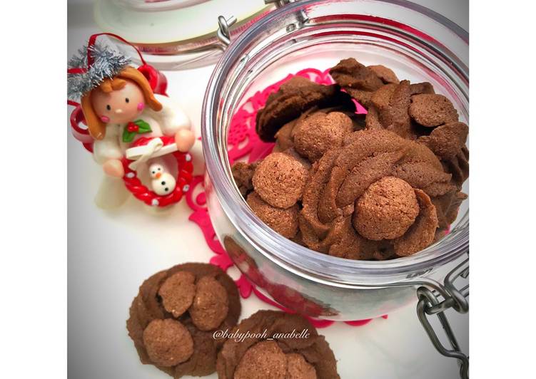Bagaimana Membuat Koko Krunch Cookies yang Lezat