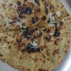 A picture of Cheese paratha.