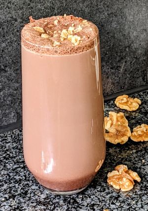 A picture of Chocolate walnut milkshake.