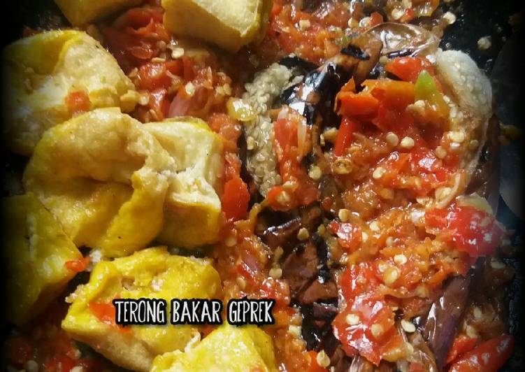 BIKIN NAGIH! Resep Rahasia Terong Bakar Geprek