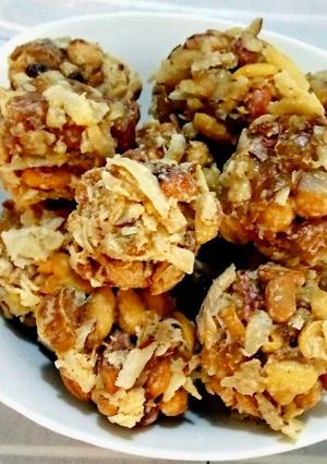 A picture of Praline three ways. Coconuts, dates, and groundnuts.