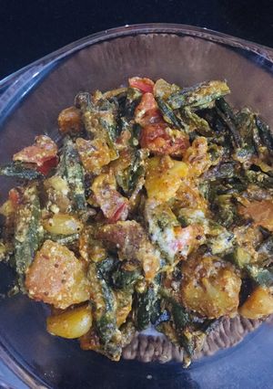 A picture of Okra with Curd.
