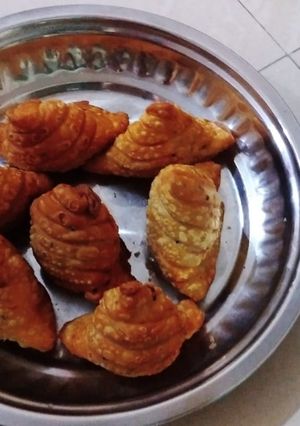 लेयर समोसा (layer samosa recipe in Hindi) रेसिपी मुख्य फोटो