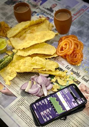A picture of Fafda jalebi.