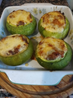 Una foto de Zapallitos rellenos de carne