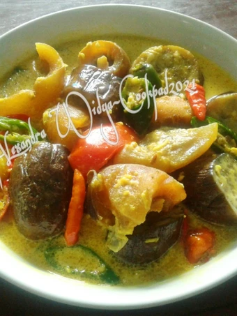 Cara Gampang Menyiapkan Resep Gulai Kikil &amp; Terong Anti Ribet, Menggugah Selera