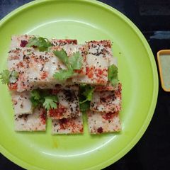 A picture of White Dhokla.