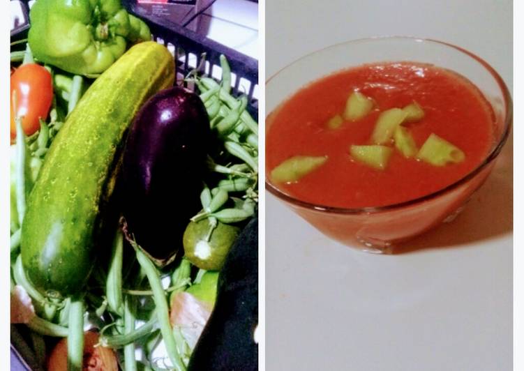 Gazpacho andaluz (con verduras de la huerta)