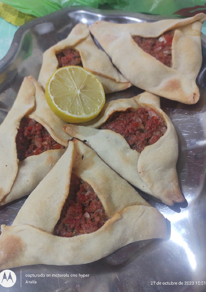 Una foto de Empanadas Árabes o Fatay Ricas Ricas Y muy Ricasssss 🤤