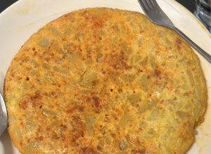 Una foto de Tortilla de Patatas con Sobrasada