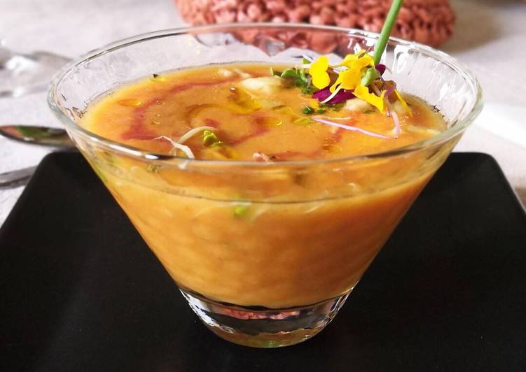 Gazpacho de manga con Granada