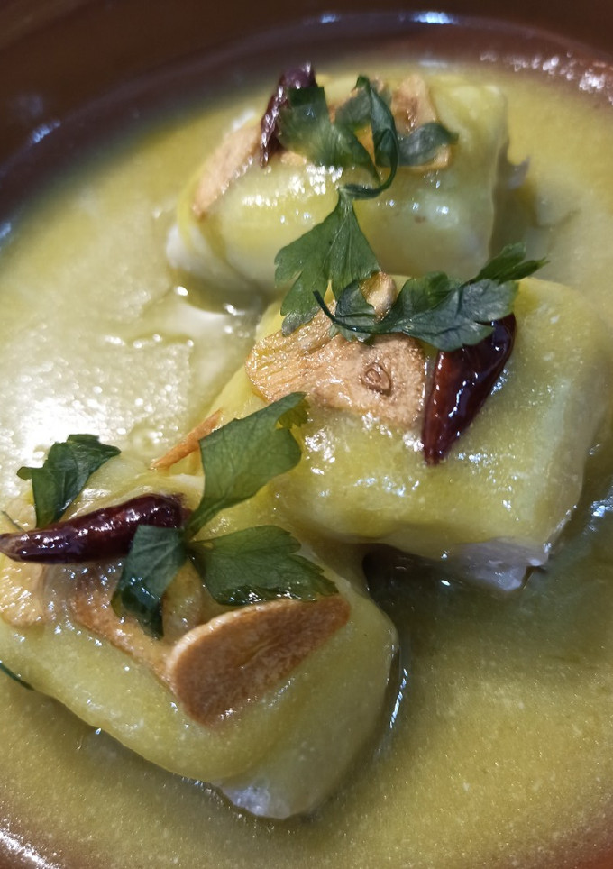 Una foto de Bacalao al pil pil 🐟