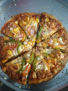 चीज़ पिज़्ज़ा (cheese pizza recipe in hindi) रेसिपी मुख्य फोटो