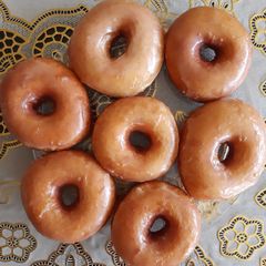 A picture of Donuts.