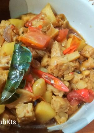 Foto resep Tempe Kentang Asam Manis