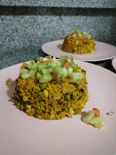 Una foto de Arroz con pollo (a la mamola)