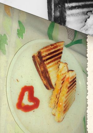 A picture of Simple sandvich for tea tym.