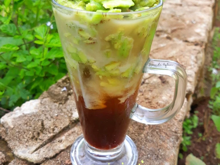 Cara Mudah Membikin Resep Es Rujak Manis Alpukat yang Menggugah Selera Anti Ribet, Mantap