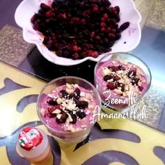 A picture of Yakult Mulberry Shrikhand.