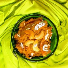 A picture of Gajar ka Halwa/carrot Halwa.