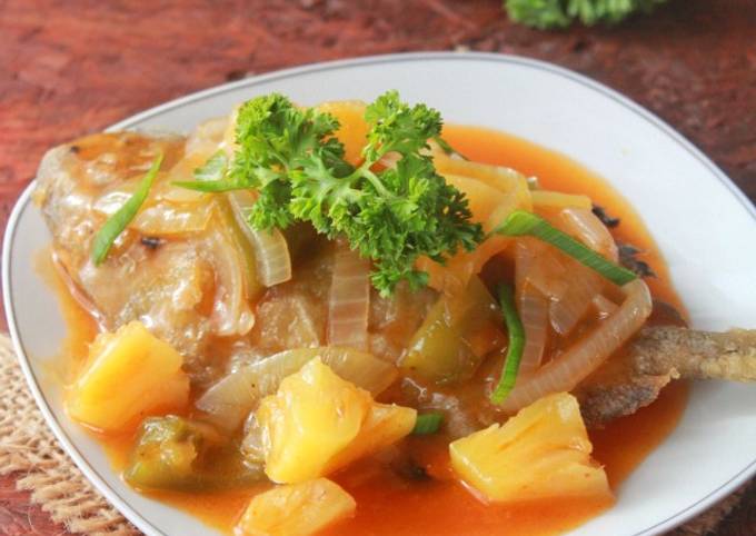 Resep Ikan Asam Manis oleh Arina Putri - Cookpad