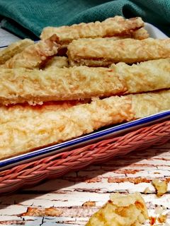 Sajtos-töpörtyűs rúd recept fotója