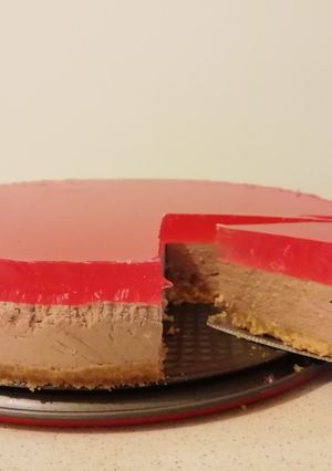 Φωτογραφία της συνταγής Cheesecake σοκολάτας με ζελέ φράουλας
