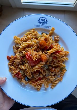 Una foto de 🌱Pasta de lentejas con verduritas y soja texturizada 🌱