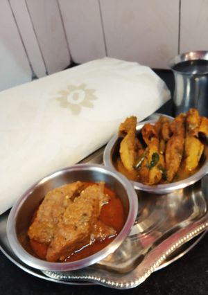 মশলাদার ধোঁকার ডালনা (Dhokar dalna recipe in Bengali) রেসিপির প্রধান ছবি