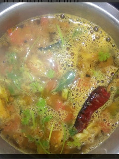 செட்டிநாடு ரசம் (Chettinadu rasam recipe in tamil) செய்முறை முக்கிய புகைப்படம்