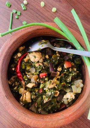 A picture of Pyaz ka Saag (spring onion) Tarkari.