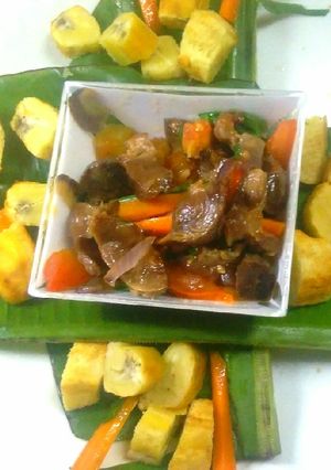 A picture of Nigerian Gizdodo_gizzard and banana.