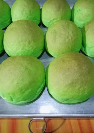 Foto resep Roti tawar burger pandan