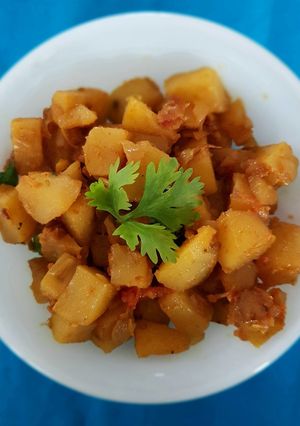 A picture of Dry Potato Masala.