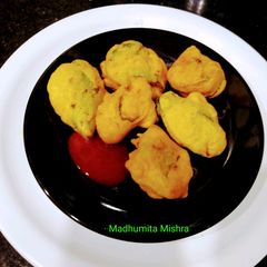 A picture of Mirchi Pakode.