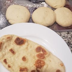 A picture of Naan Bread.