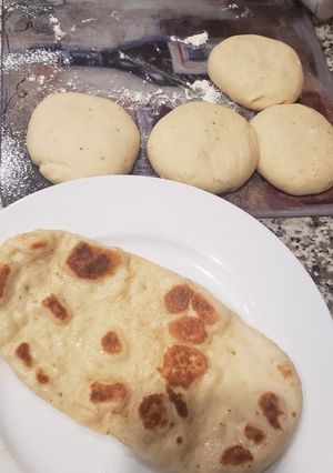 A picture of Naan Bread.