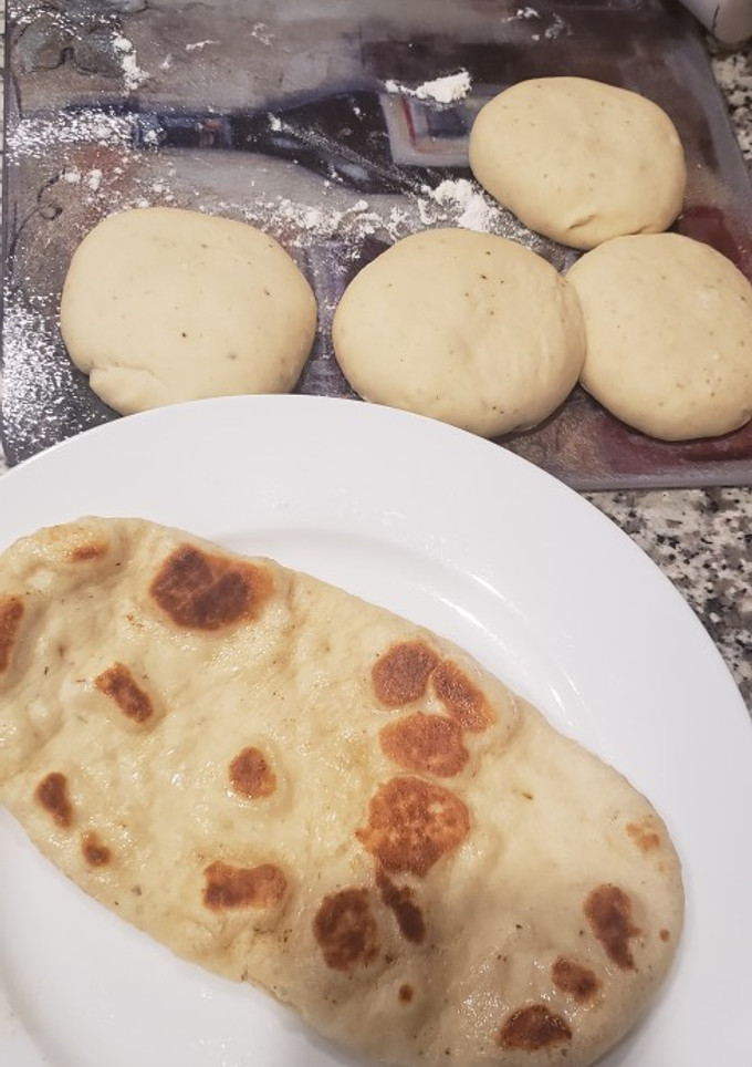 A picture of Naan Bread.