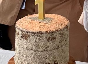 Una foto de Torta bebés de banana dátiles y castañas (smash cake)