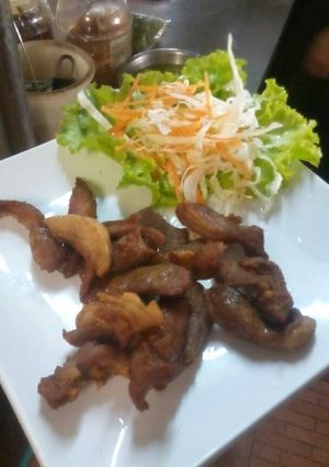 รูปของ หมูแดดเดียวทอดสูตรหมักรสเด็ด