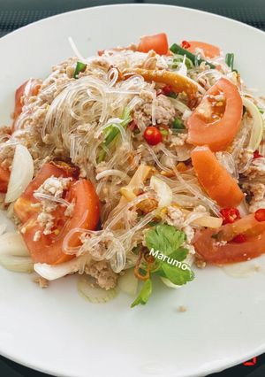 A picture of Spicy Glass Noodles Salad(vermicelli).