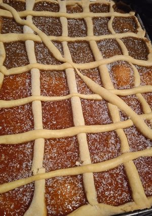 Una foto de Pastafrola con aceite