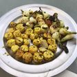 Noix de saint Jacques aux petits oignons blancs