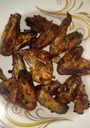 A picture of Chicken wings in air fryer.