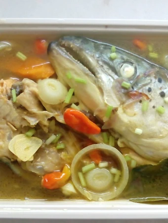 Cara Gampang Membikin Resep Sup Asam pedas Kepala ikan Salmon. Ala" resep YulieA'lik. yang Lezat Sekali Anti Ribet, Bisa Manjain Lidah