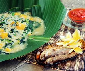 Cara Cepat Bubur Manado Daun Gedi dan Labu Kuning Yummy Mantul