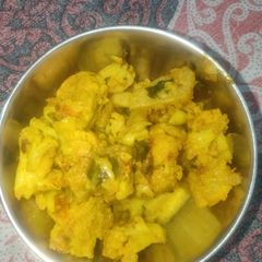 A picture of Gurudwara style Aloo gobhi.