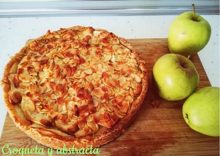 Tarta de manzana con costra de almendras